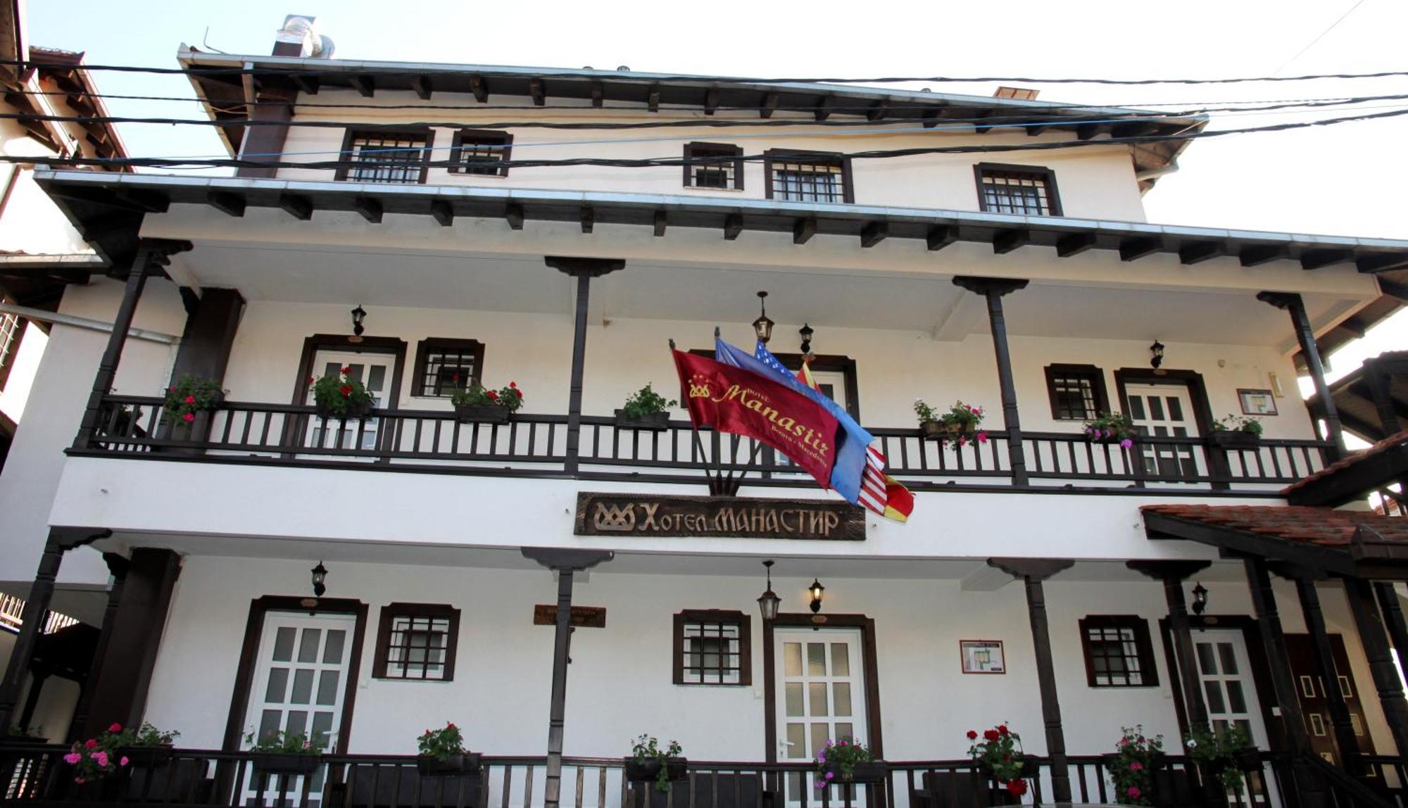Hotel Manastir Берово Екстер'єр фото