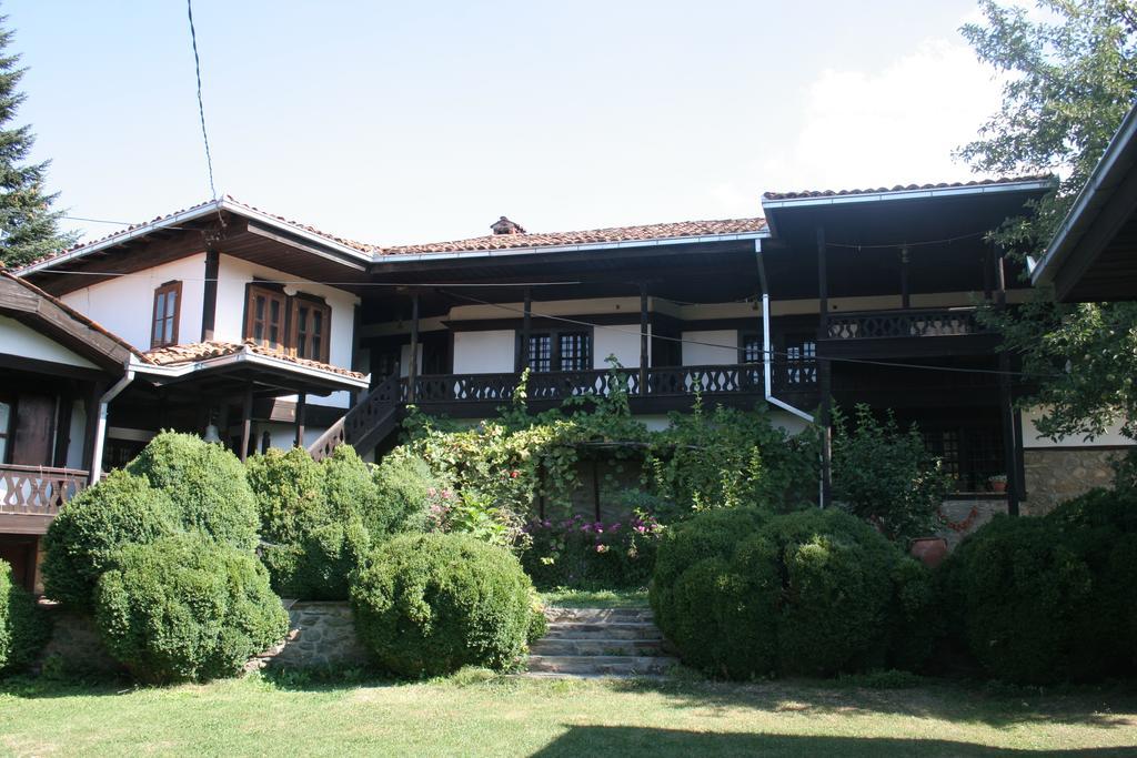 Hotel Manastir Берово Екстер'єр фото
