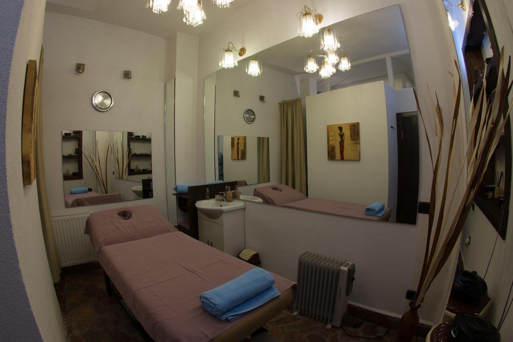 Hotel Manastir Берово Екстер'єр фото